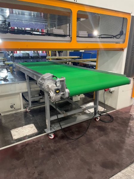 conveyor